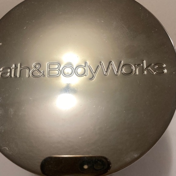 Bath & Body Works Golden Pear Candle - Picture 2 of 3